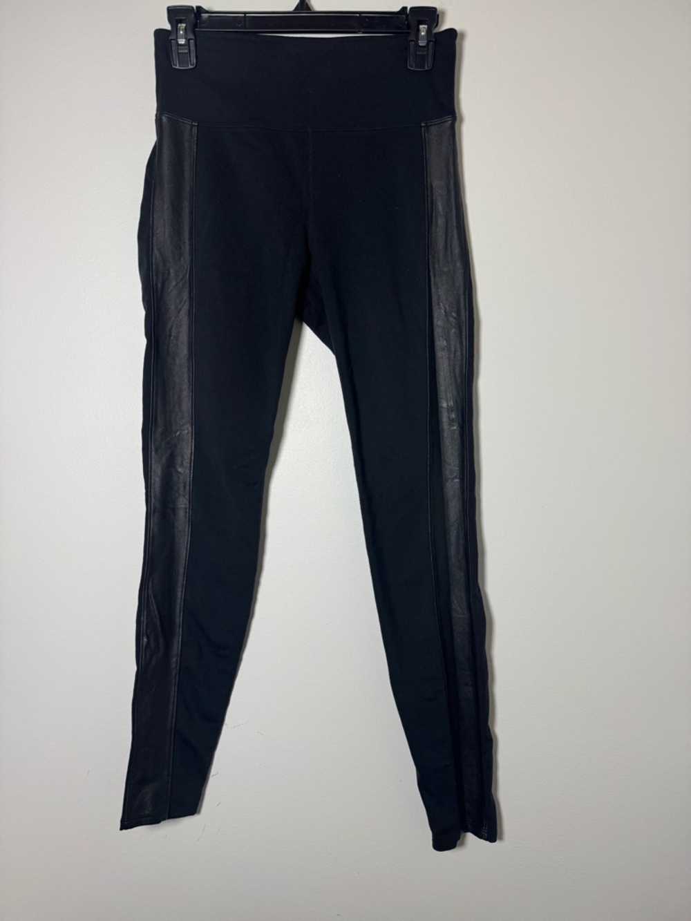 Athleta Faux Leather Panel Leggings Womens Small Black Athletic Pants